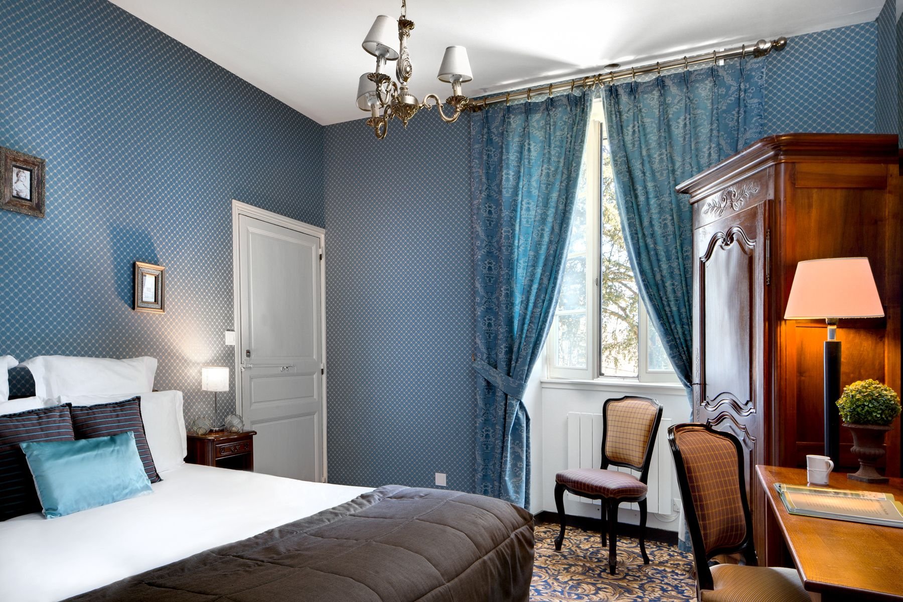 281/Hotel_Saint_Martin/Chambres/chambre_Deluxe_-_chambre_3.jpg